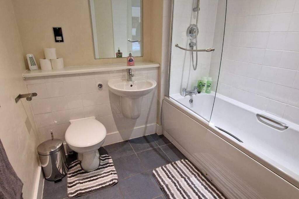 2 Bedroom Apartment Central Birmingham City Centre Dış mekan fotoğraf
