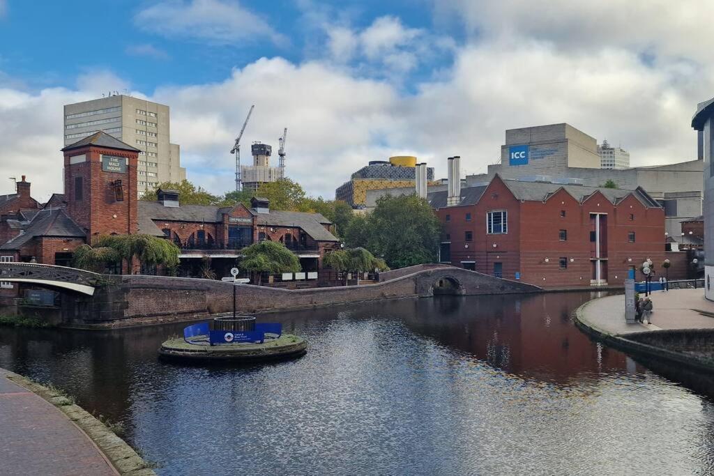 2 Bedroom Apartment Central Birmingham City Centre Dış mekan fotoğraf